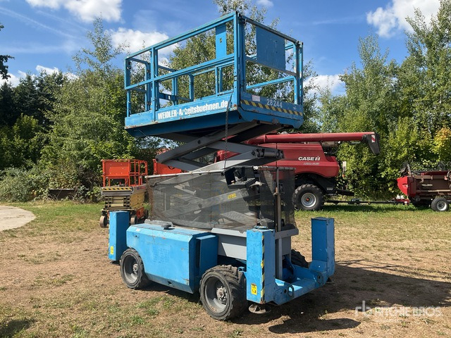 2007 Genie GS2668RT 4x4 Diesel Scissor Lift - Platforma foarfeca: Foto 3 2007 Genie GS2668RT 4x4 Diesel Scissor Lift - Platforma foarfeca: Foto 3