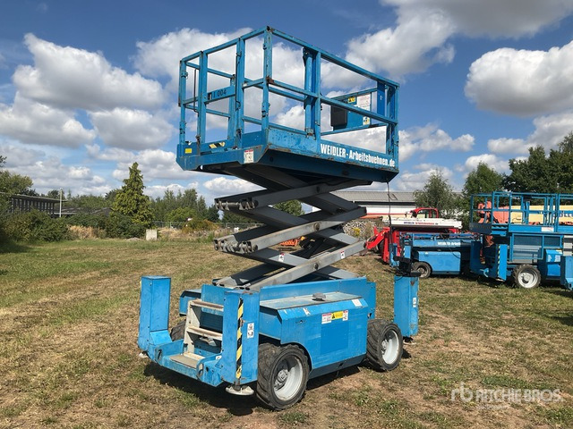 2007 Genie GS2668RT 4x4 Diesel Scissor Lift - Platforma foarfeca: Foto 1 2007 Genie GS2668RT 4x4 Diesel Scissor Lift - Platforma foarfeca: Foto 1