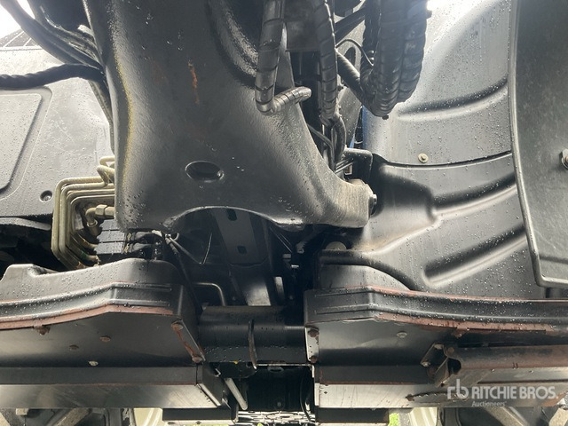 2016 New Holland T 7.315 Auto Command HD 4WD Tractor - Tractor agricol: Foto 5 2016 New Holland T 7.315 Auto Command HD 4WD Tractor - Tractor agricol: Foto 5