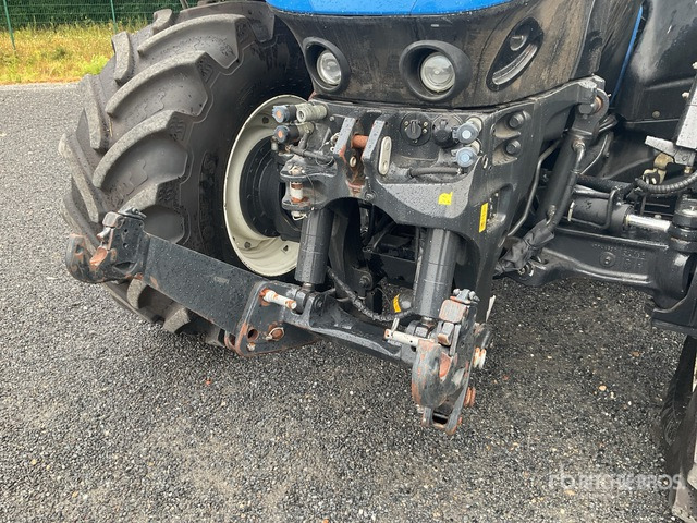 2016 New Holland T 7.315 Auto Command HD 4WD Tractor - Tractor agricol: Foto 4 2016 New Holland T 7.315 Auto Command HD 4WD Tractor - Tractor agricol: Foto 4
