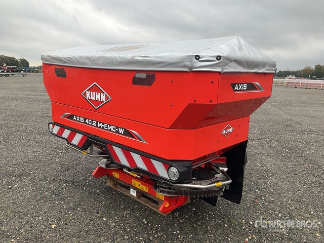 2022 Kuhn Axis 40.2 M-EMC-W Fertilizer Spreader - Imprastietor îngrăşăminte: Foto 3 2022 Kuhn Axis 40.2 M-EMC-W Fertilizer Spreader - Imprastietor îngrăşăminte: Foto 3