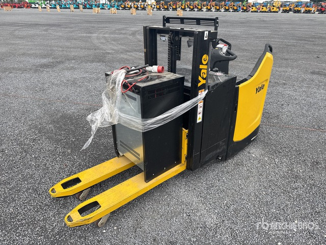2023 Yale MS20XD Platform Double Stacker (Unused) Electric Stacker - Transpalet la mare înălţime: Foto 4 2023 Yale MS20XD Platform Double Stacker (Unused) Electric Stacker - Transpalet la mare înălţime: Foto 4