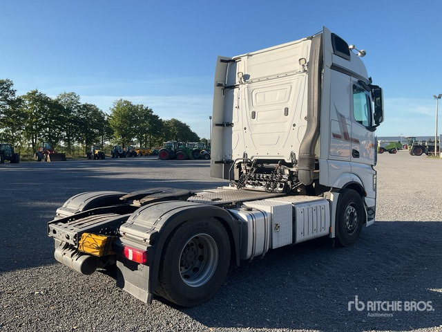 2015 Mercedes-Benz Actros 1845LS 4x2 S/A S/A Sleeper Truck Tractor - Cap tractor: Foto 3 2015 Mercedes-Benz Actros 1845LS 4x2 S/A S/A Sleeper Truck Tractor - Cap tractor: Foto 3