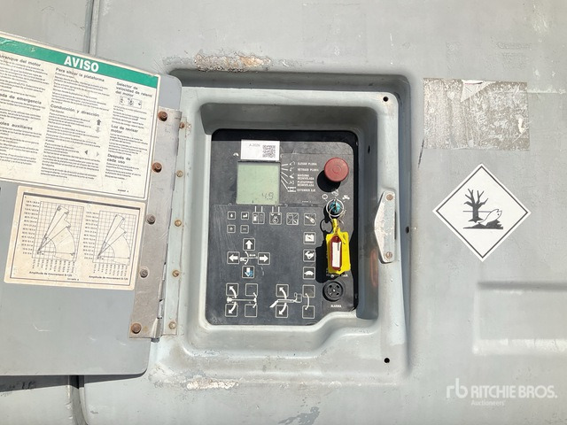 2000 Genie S125 4WD Diesel Telescopic Boom Lift - Nacela telescopica: Foto 5 2000 Genie S125 4WD Diesel Telescopic Boom Lift - Nacela telescopica: Foto 5