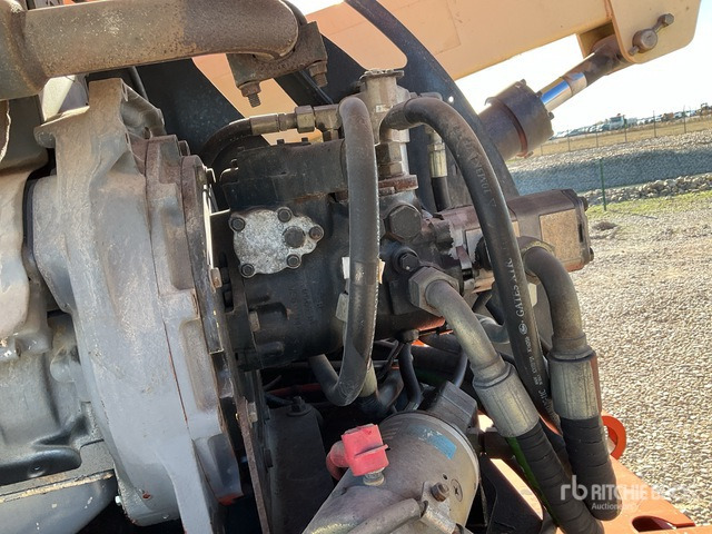 2001 JLG 450AJ 4WD Diesel Articulating Boom Lift - Nacela articulata: Foto 5 2001 JLG 450AJ 4WD Diesel Articulating Boom Lift - Nacela articulata: Foto 5