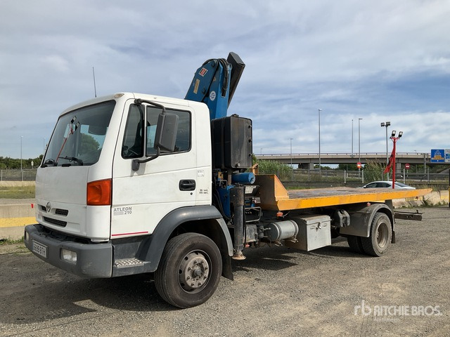 2002 Nissan Atleon 210 4x2 with Crane Rollback Truck - Maşină de tractare: Foto 2 2002 Nissan Atleon 210 4x2 with Crane Rollback Truck - Maşină de tractare: Foto 2