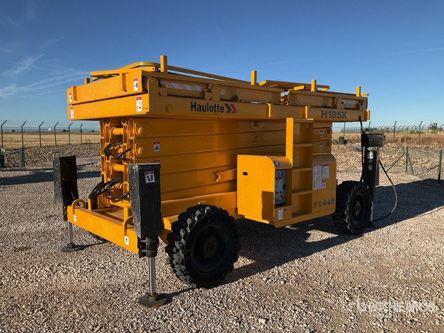 2003 Haulotte H18SX 4x4 Diesel Scissor Lift - Platforma foarfeca: Foto 3 2003 Haulotte H18SX 4x4 Diesel Scissor Lift - Platforma foarfeca: Foto 3