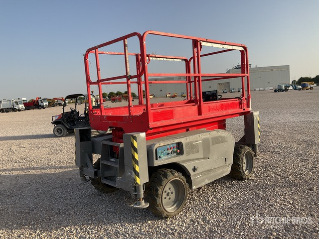 2006 Haulotte Compact 10DX 4x4 Diesel Scissor Lift - Platforma foarfeca: Foto 3 2006 Haulotte Compact 10DX 4x4 Diesel Scissor Lift - Platforma foarfeca: Foto 3