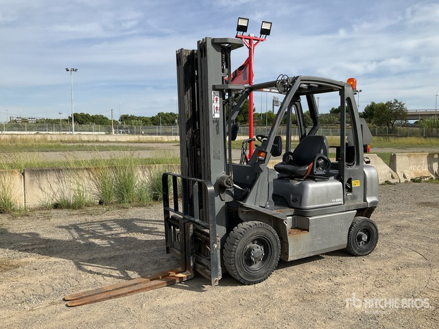 2007 Nissan FD02A25Q 2500 kg Forklift - Stivuitor diesel: Foto 3 2007 Nissan FD02A25Q 2500 kg Forklift - Stivuitor diesel: Foto 3