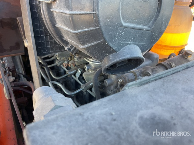 2008 Ausa 250RHGS 4x4 Self-Loading Swivel Dumper - Autobasculantă: Foto 4 2008 Ausa 250RHGS 4x4 Self-Loading Swivel Dumper - Autobasculantă: Foto 4