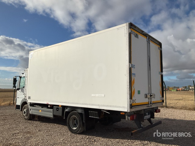 2012 Mercedes-Benz Atego 1018 4x2 Refrigerated Truck - Camion frigider: Foto 3 2012 Mercedes-Benz Atego 1018 4x2 Refrigerated Truck - Camion frigider: Foto 3