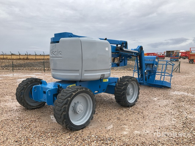2013 Genie Z45/25J 4WD Diesel Articulating Boom Lift - Nacela articulata: Foto 2 2013 Genie Z45/25J 4WD Diesel Articulating Boom Lift - Nacela articulata: Foto 2