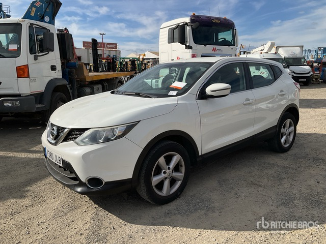 2015 Nissan Qashqai 4WD SUV - SUV: Foto 1 2015 Nissan Qashqai 4WD SUV - SUV: Foto 1