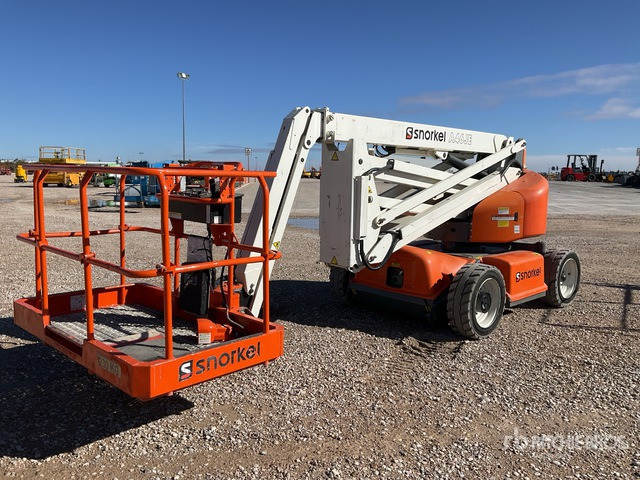 2016 Snorkel A46JE 2WD Electric Articulating Boom Lift - Nacela articulata: Foto 4 2016 Snorkel A46JE 2WD Electric Articulating Boom Lift - Nacela articulata: Foto 4
