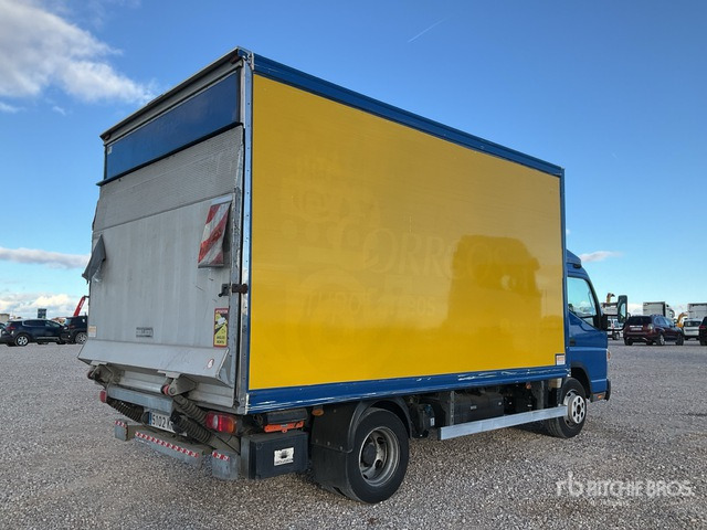 2018 Mitsubishi Fuso Canter 7C15 Hybrid 4x2 Van Truck - Camion furgon: Foto 3 2018 Mitsubishi Fuso Canter 7C15 Hybrid 4x2 Van Truck - Camion furgon: Foto 3