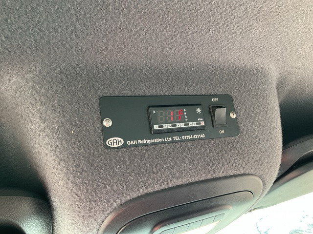 2020 Mercedes-Benz Sprinter 4x2 Refrigerated Truck - Camion frigider: Foto 5 2020 Mercedes-Benz Sprinter 4x2 Refrigerated Truck - Camion frigider: Foto 5