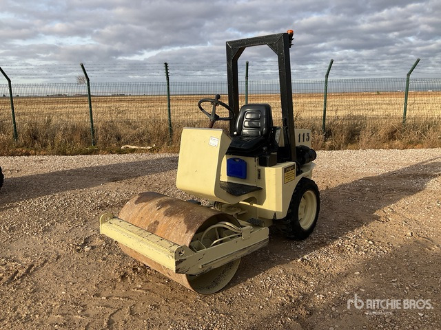 2006 Multitor RM-1010 Double Drum Roller - Alte utilaje: Foto 1 2006 Multitor RM-1010 Double Drum Roller - Alte utilaje: Foto 1