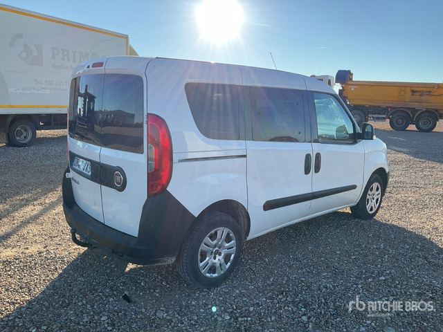 2016 Fiat Doblo Van Truck - Autoutilitară: Foto 3 2016 Fiat Doblo Van Truck - Autoutilitară: Foto 3