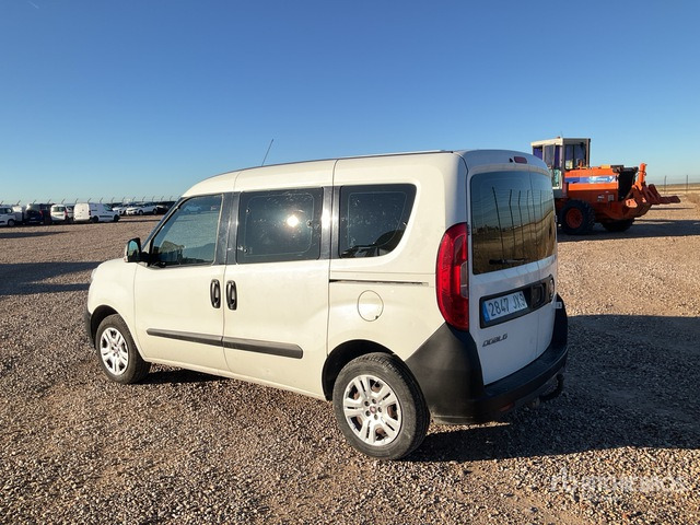 2016 Fiat Doblo Van Truck - Autoutilitară: Foto 2 2016 Fiat Doblo Van Truck - Autoutilitară: Foto 2