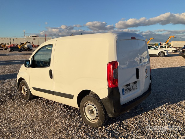 2018 Fiat Fiorino Cargo Van - Autoutilitară: Foto 2 2018 Fiat Fiorino Cargo Van - Autoutilitară: Foto 2