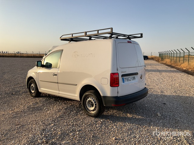 2019 Volkswagen Caddy 4x4 Cargo Van - Autoutilitară: Foto 2 2019 Volkswagen Caddy 4x4 Cargo Van - Autoutilitară: Foto 2