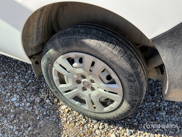 2020 Fiat Doblo Cargo Van - Autoutilitară: Foto 4 2020 Fiat Doblo Cargo Van - Autoutilitară: Foto 4