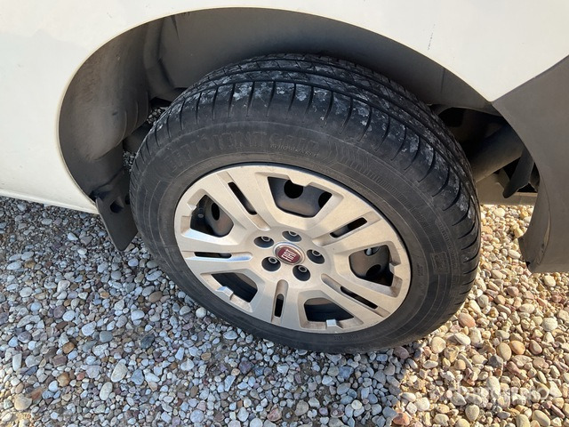 2020 Fiat Doblo Cargo Van - Autoutilitară: Foto 4 2020 Fiat Doblo Cargo Van - Autoutilitară: Foto 4