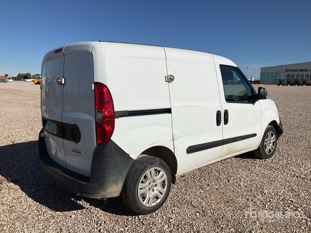 2020 Fiat Doblo Cargo Van - Autoutilitară: Foto 3 2020 Fiat Doblo Cargo Van - Autoutilitară: Foto 3