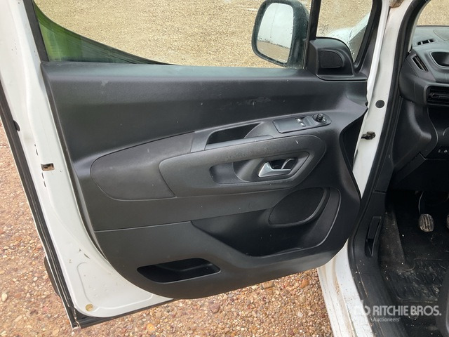 2021 Citroen Berlingo Cargo Van - Autoutilitară: Foto 5 2021 Citroen Berlingo Cargo Van - Autoutilitară: Foto 5