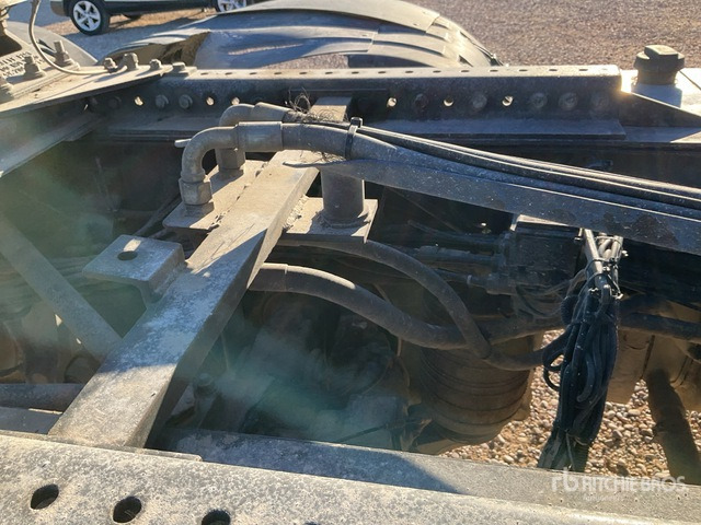 2006 Volvo FH16-660 6x4 T/A Sleeper Truck Tractor - Cap tractor: Foto 4 2006 Volvo FH16-660 6x4 T/A Sleeper Truck Tractor - Cap tractor: Foto 4