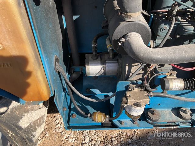 Genie GS3268RT Scissor Lift - Platforma foarfeca: Foto 4 Genie GS3268RT Scissor Lift - Platforma foarfeca: Foto 4