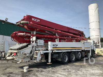 SCANIA PC124 C420 2005 KCP KCP48ZX200 48 m on 10x ... - Autopompă de beton: Foto 3 SCANIA PC124 C420 2005 KCP KCP48ZX200 48 m on 10x ... - Autopompă de beton: Foto 3