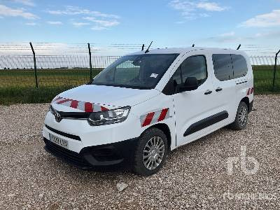TOYOTA PROACE - Dubă: Foto 1 TOYOTA PROACE - Dubă: Foto 1