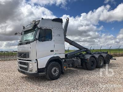 VOLVO FH 8x4 - Camion cu cârlig: Foto 1 VOLVO FH 8x4 - Camion cu cârlig: Foto 1
