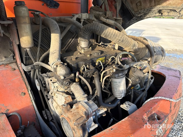 2001 Hitachi W80 Wheel Loader - Încărcător frontal pe pneuri: Foto 5 2001 Hitachi W80 Wheel Loader - Încărcător frontal pe pneuri: Foto 5