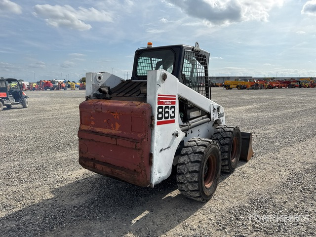 2002 Bobcat 863 High Flow Skid Steer Loader - Mini încărcător: Foto 3 2002 Bobcat 863 High Flow Skid Steer Loader - Mini încărcător: Foto 3
