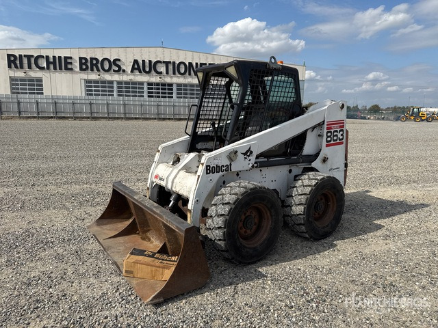 2002 Bobcat 863 High Flow Skid Steer Loader - Mini încărcător: Foto 2 2002 Bobcat 863 High Flow Skid Steer Loader - Mini încărcător: Foto 2