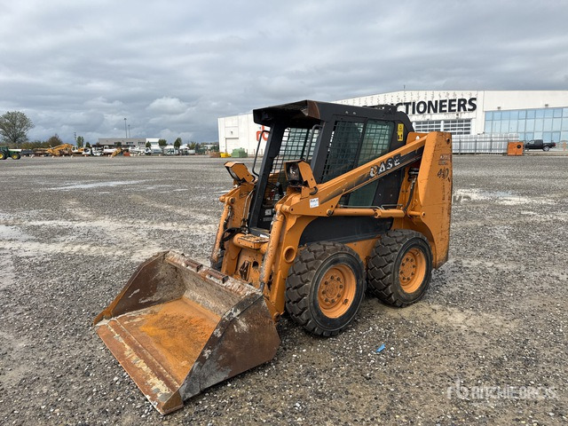 2005 Case 410 High Flow Skid Steer Loader - Mini încărcător: Foto 2 2005 Case 410 High Flow Skid Steer Loader - Mini încărcător: Foto 2