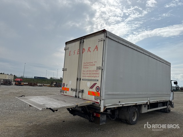2006 Renault Midlum 220DCI 4x2 Curtain Side Truck - Camion cu prelată: Foto 5 2006 Renault Midlum 220DCI 4x2 Curtain Side Truck - Camion cu prelată: Foto 5