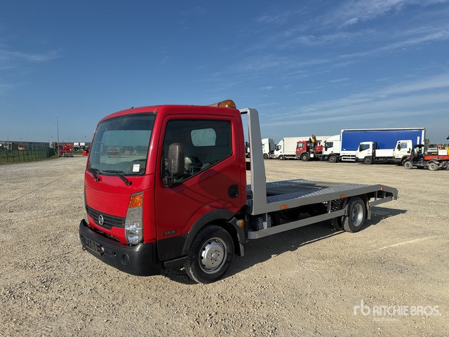 2007 Nissan Cabstar 35.15 Autocarro trasporto automobili - Maşină de tractare: Foto 1 2007 Nissan Cabstar 35.15 Autocarro trasporto automobili - Maşină de tractare: Foto 1