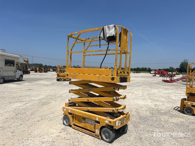 2008 Haulotte Optimum 8 Scissor Lift - Platforma foarfeca: Foto 1 2008 Haulotte Optimum 8 Scissor Lift - Platforma foarfeca: Foto 1