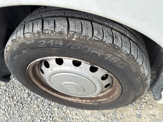 2009 Fiat Scudo Autocarro furgonato - Autoutilitară compactă: Foto 5 2009 Fiat Scudo Autocarro furgonato - Autoutilitară compactă: Foto 5