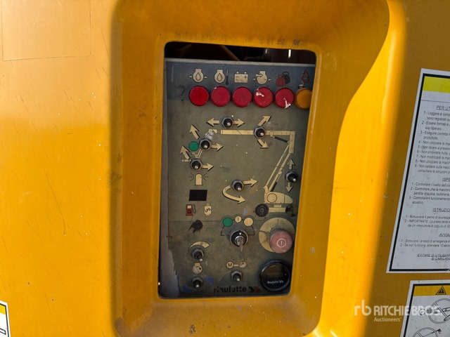 2009 Haulotte HA260PX Diesel Articulating Boom Lift - Nacela articulata: Foto 5 2009 Haulotte HA260PX Diesel Articulating Boom Lift - Nacela articulata: Foto 5