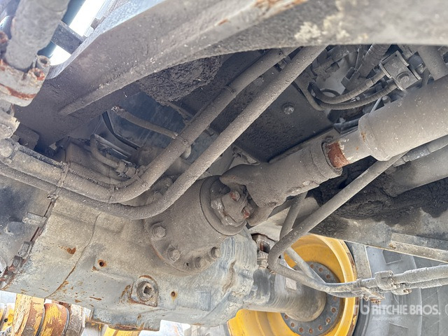 2010 Komatsu WA380 6 Pala gommata - Încărcător frontal pe pneuri: Foto 5 2010 Komatsu WA380 6 Pala gommata - Încărcător frontal pe pneuri: Foto 5