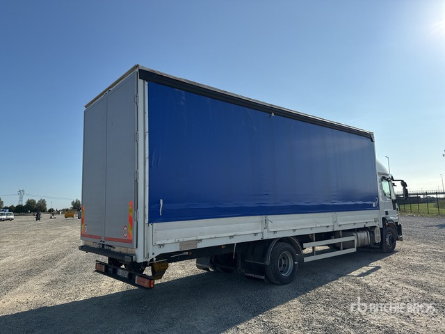 2011 Iveco Eurocargo 160E28 4x2 Curtain Side Truck - Camion cu prelată: Foto 4 2011 Iveco Eurocargo 160E28 4x2 Curtain Side Truck - Camion cu prelată: Foto 4