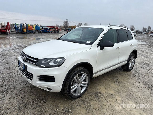 2011 Volkswagen Touareg SUV - SUV: Foto 1 2011 Volkswagen Touareg SUV - SUV: Foto 1