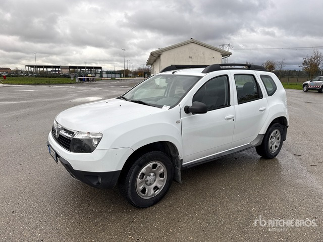 2012 Dacia Duster SUV - SUV: Foto 1 2012 Dacia Duster SUV - SUV: Foto 1