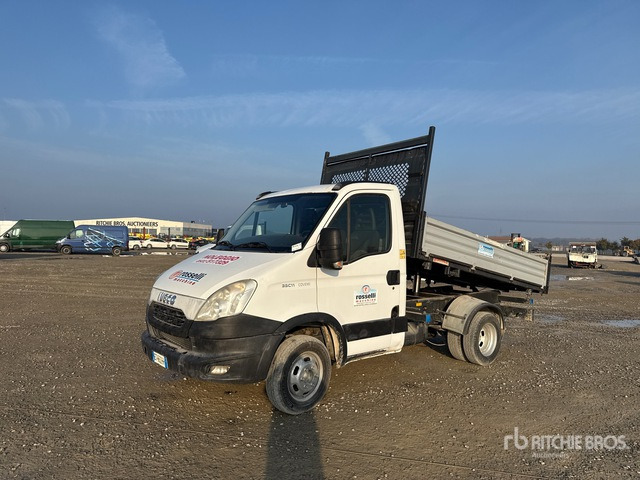 2013 Iveco Daily 35C11 S/A Dump Truck - Camion basculantă: Foto 2 2013 Iveco Daily 35C11 S/A Dump Truck - Camion basculantă: Foto 2