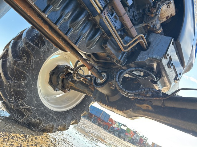 2013 New Holland T6030 4WD Tractor - Tractor agricol: Foto 5 2013 New Holland T6030 4WD Tractor - Tractor agricol: Foto 5