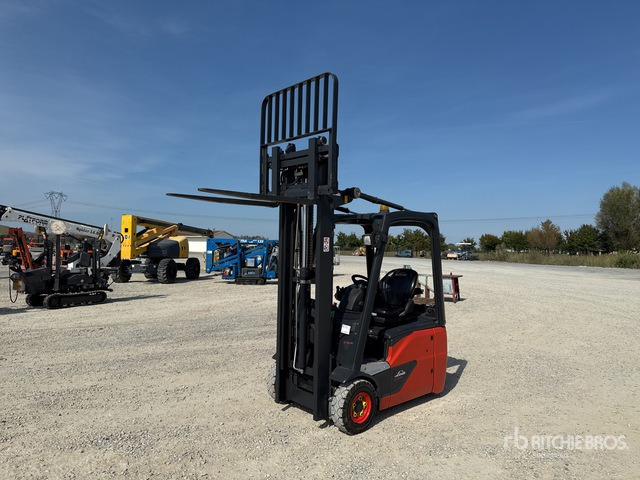 2014 Linde E15-02 1500 kg Electric Forklift - Electrostivuitor: Foto 2 2014 Linde E15-02 1500 kg Electric Forklift - Electrostivuitor: Foto 2